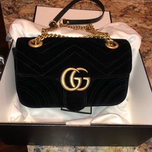 Gucci mini velvet marmont